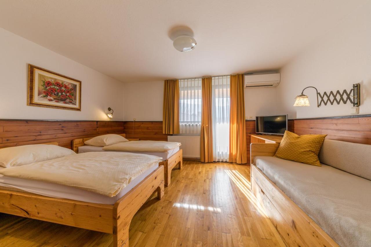 Kunstelj Pension Radovljica Esterno foto
